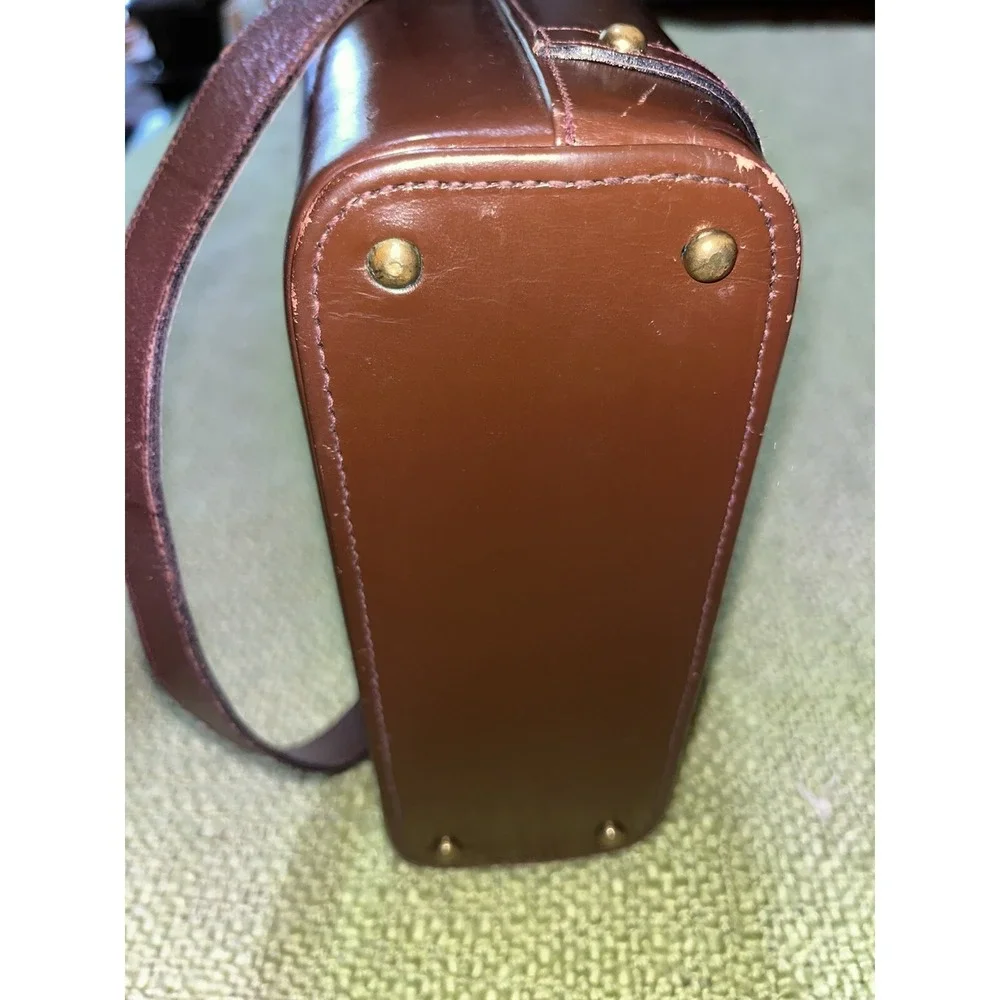 Vintage 60s Leather Purse By Jana , Brass Detail , Mirror - Picture 7 of 10